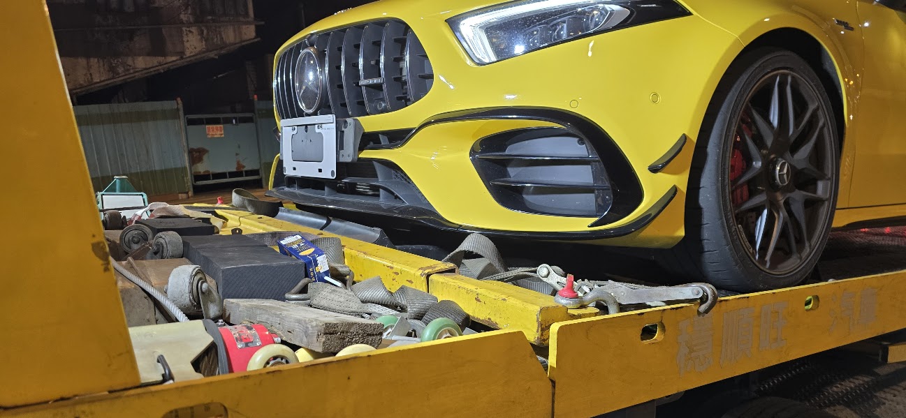 傾斜角度可達7度，零接觸貼合超跑、改裝車底盤，避免刮傷