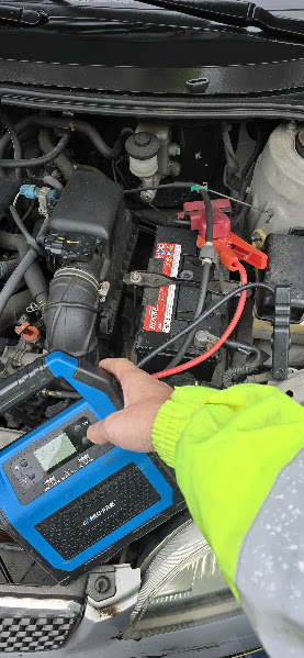 汽車電瓶接電救援